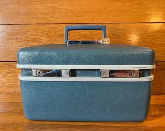 Vintage Samsonite Blue Suitcase Traincase Carryone Toiletry bag Overnight