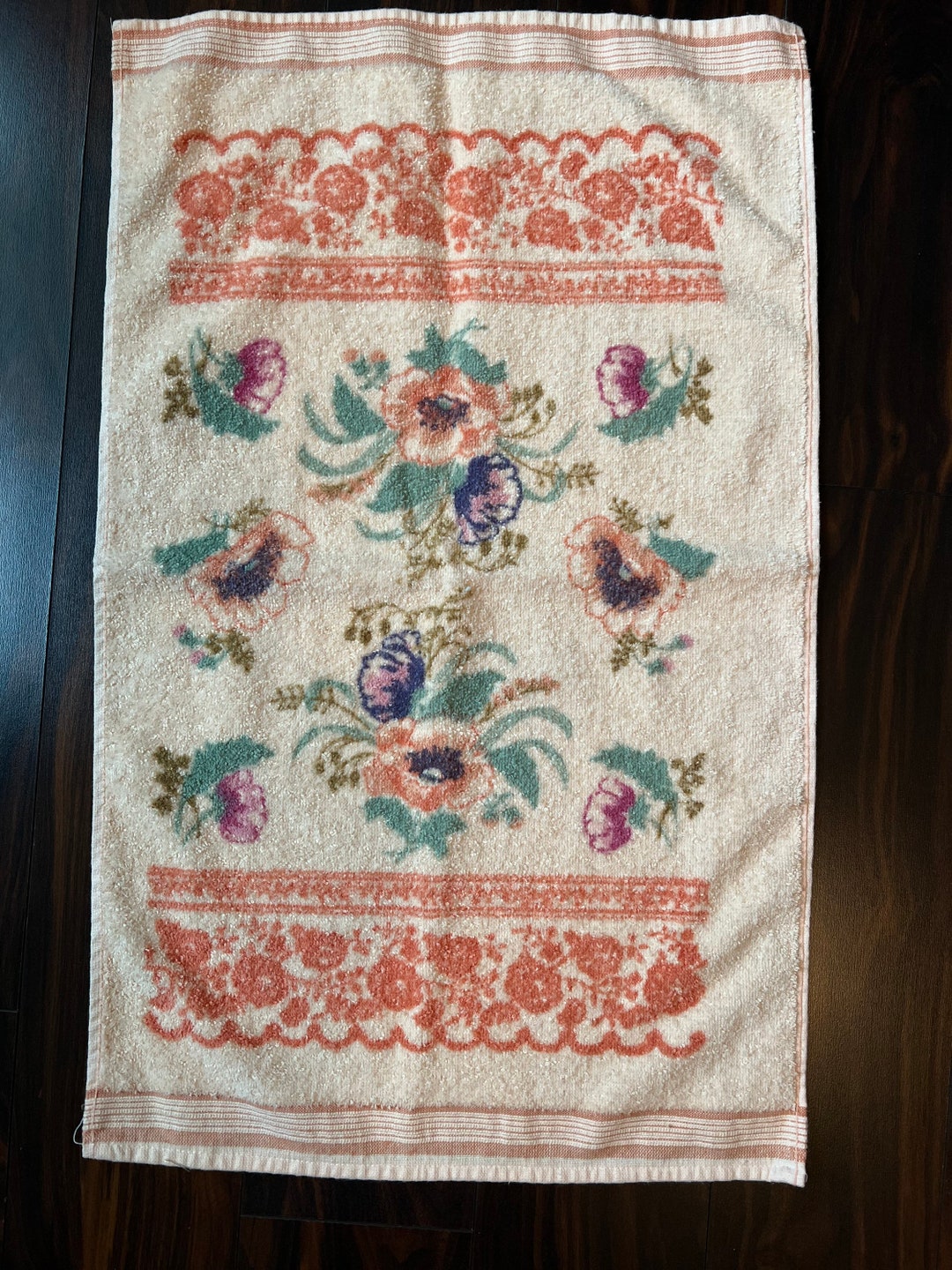 Vintage Peach Floral 1980’s Bathroom Hand Towel Decor Retro Home Decor ...