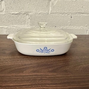 Corning Ware P-7-B White Blue Cornflower Casserole 7&quot; With Lid