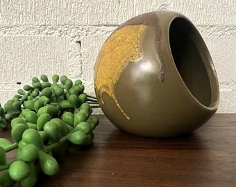 Vintage Mid Century Modern Royal Haeger Earth Wrap Small riund vase planter olive