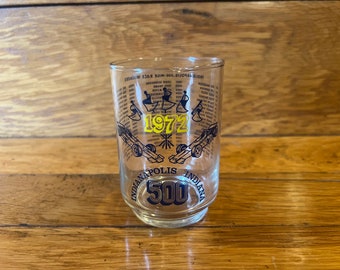 Vintage 1972 Indianapolis Indy 500 drinking glass tumbler winners list on side barware