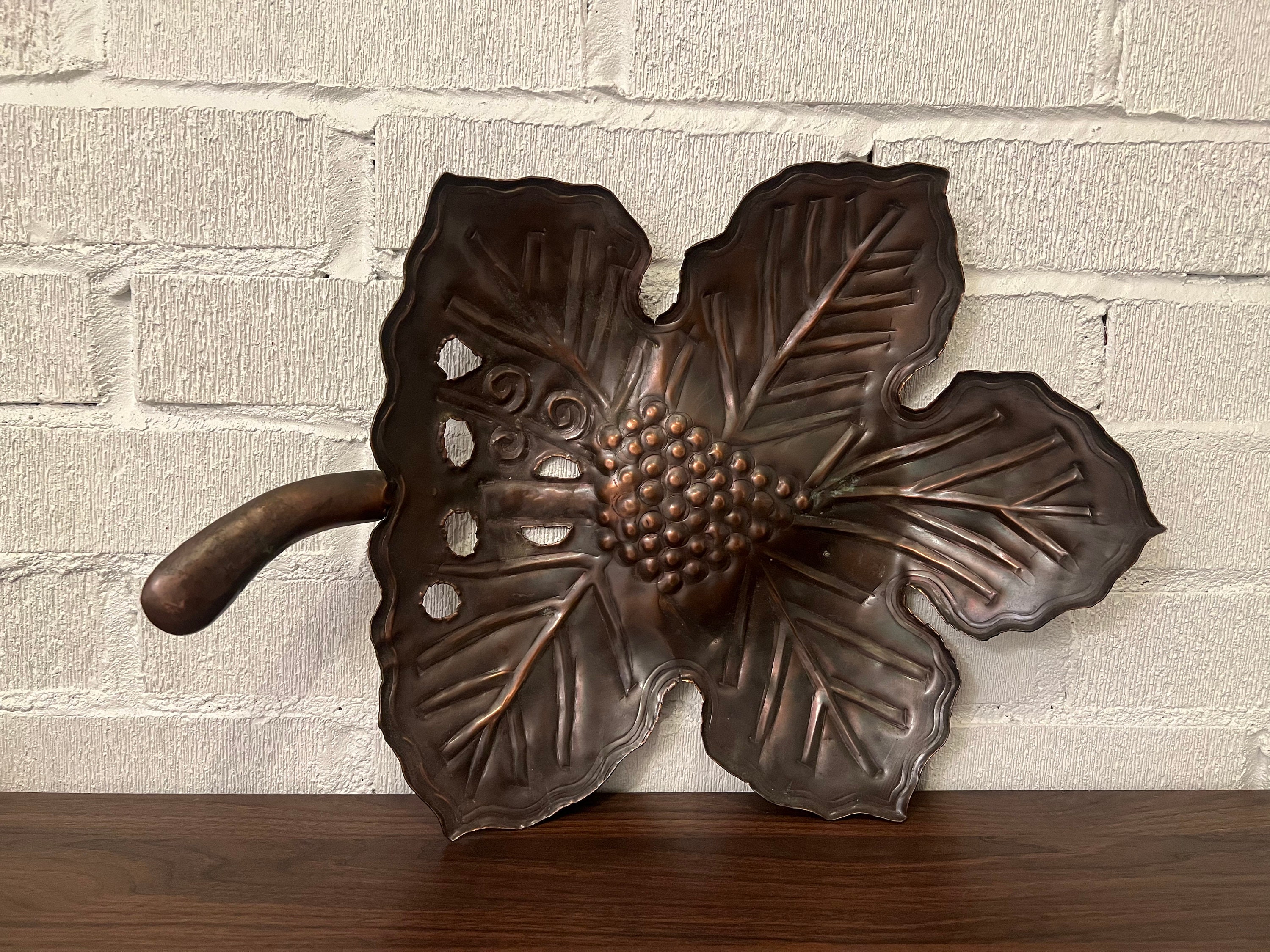 Large vintage metal leaf wall hanging tray metal art bronz look farmhouse country cottage free shipping