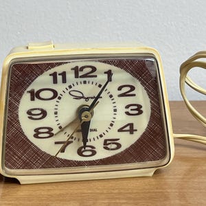 Vintage Ingraham Clock - Etsy
