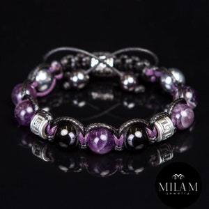 Amethist • Zwarte toermalijn • Uniseks armband voor mannen en vrouwen. Herenarmband. Paars-zwarte stenen, 10 mm, met metalen accenten.