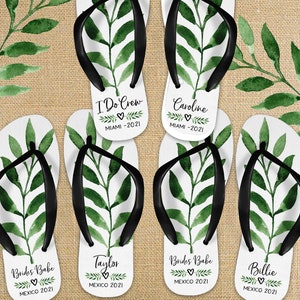 Personalized Wedding Flip Flops for Bridal Party & Bridesmaids - I Do Crew Favors - Custom Bridesmaid Sandals for Beach or Garden Ceremony