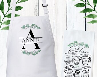 Personalized Women's Apron, Monogrammed Apron, New Home Gift, Custom Housewarming Gift, Gift for Baker or Chef, Leaf Wreath Greenery Design