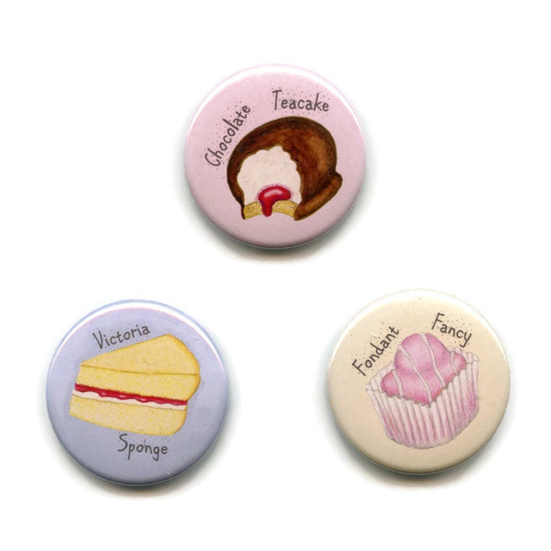 38mm Round Button Baking Cooks Fridge Magnet Victoria Sponge Cake Magnet