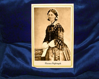 カサブランカで恋人役を演じるイングリッド・バーグマンとハンフリー