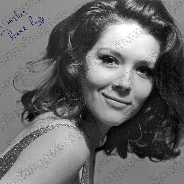 DIANA RIGG TV Avengers 60's Mrs. Peele Acting Legend Beauty 8" x 10" Restored Photograph With Reprinted Autograph