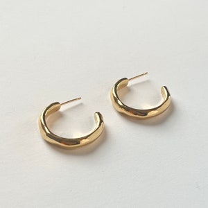 Organic gold hoop earrings