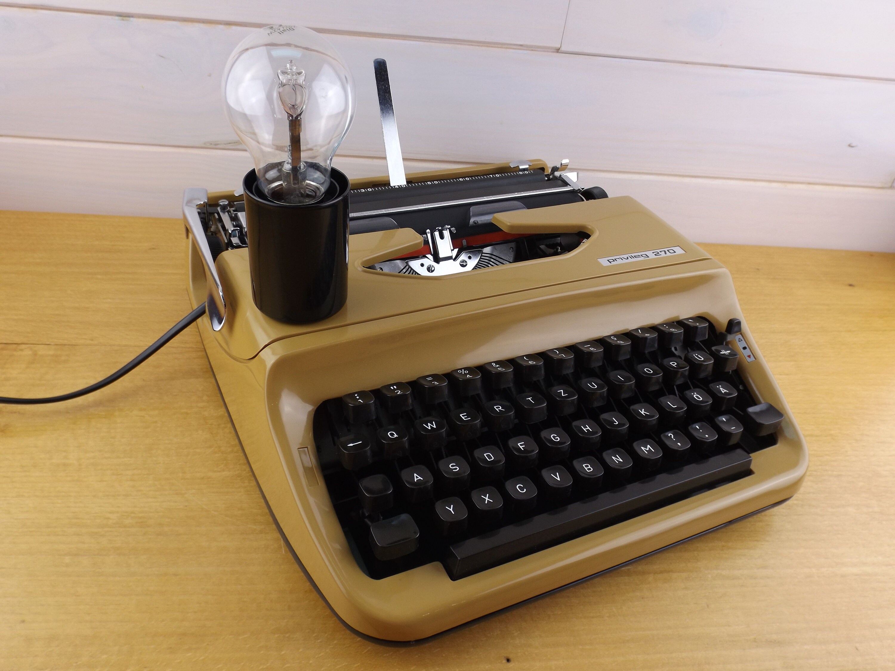 Vintage typewriter lamp/ Vintage industrial lamp typewriter Etsy