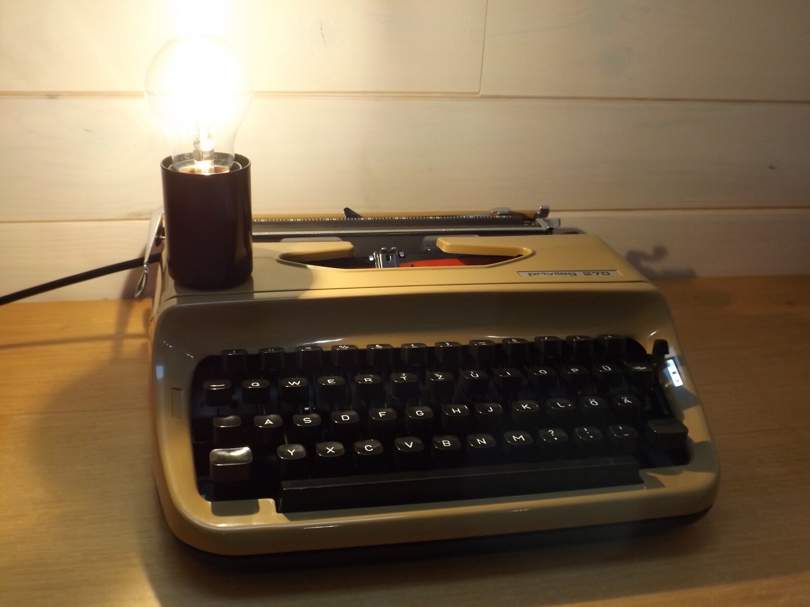 Vintage typewriter lamp/ Vintage industrial lamp typewriter Etsy