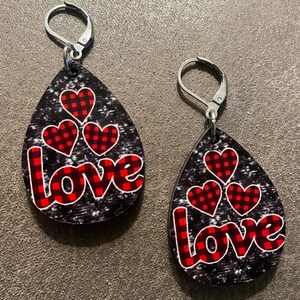 Love Earrings, heart earrings, heart jewelry, Valentines earrings, Valentines jewelry