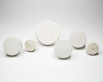 White Concrete Cabinet Knob | White Concrete | Cabinet Knobs | Concrete Knobs | Knobs | Bouton De Meuble | Drawer Pulls | White Cement