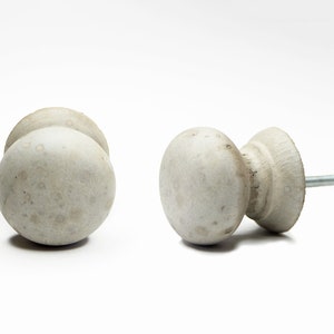 Traditioneller Knopf | Beton Knopf | Möbelknäufe Mid Century | Möbelknäufe | Türknauf | Schrankknopf aus Beton | Bouton de Meuble | Knöpfe