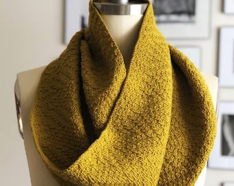 Crossover Cowl Knitting Pattern