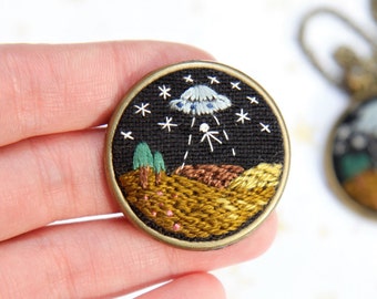 Space Pin, Embroidery Brooch, Galaxy Pin, Wearable art Jewelry, Landscape Embroidery, Space Gift, Textile Brooch, Thread Painting, Ufo Pin