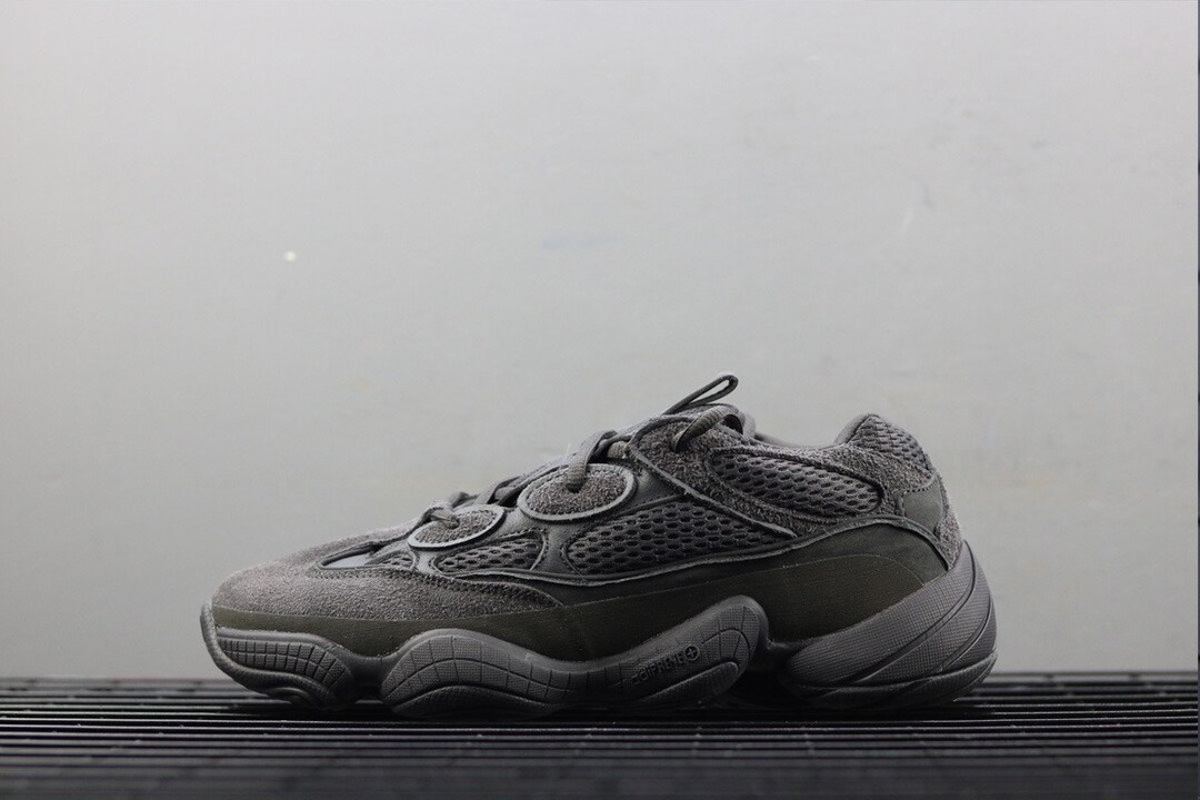 yeezy desert rat 500 utility black