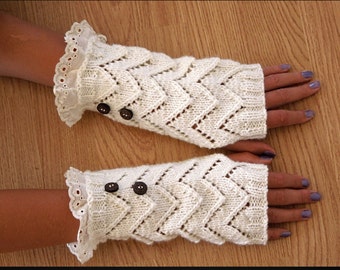 Wzór na robienie na drutach rękawiczek bez palców: Ocieplacze do rąk z koronką (wzór w formacie PDF)