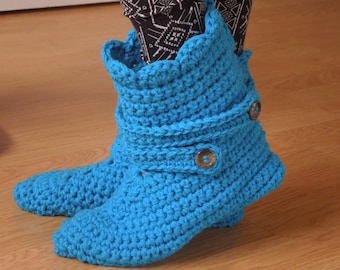 Wzór na szydełkowe kapcie: damskie pantofle domowe (wzór w formacie PDF)