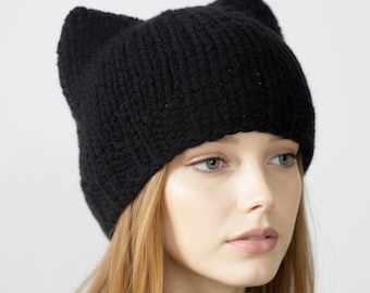 WZÓR DO ROBIENIA NA DRUTACH - Czapka z kocimi uszami