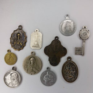 10 médailles religieuses catholiques