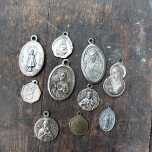 10 médailles religieuses catholiques