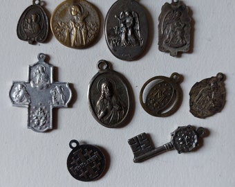 10 Catholic religious medals