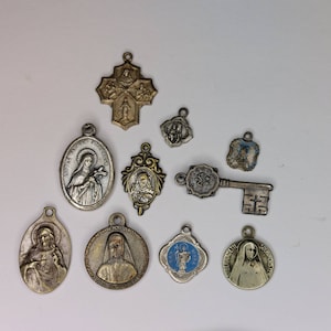 10 médailles religieuses catholiques