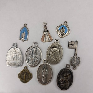 10 médailles religieuses catholiques