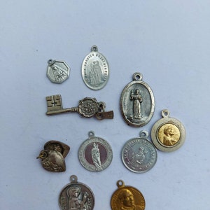 10 médailles religieuses catholiques