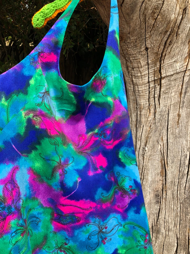 Vintage 60/'s 70/'s Tiki Hawaii Psychedelic Technicolor Flower Halter Maxi Dress Lounge with Slit Mod Hippie Boho Retro S-M