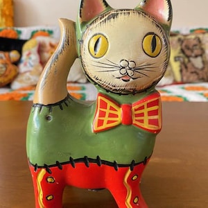 Vintage VTG MCM Lego Japan Chalkware Cat Bow Coin Piggy Bank Mod