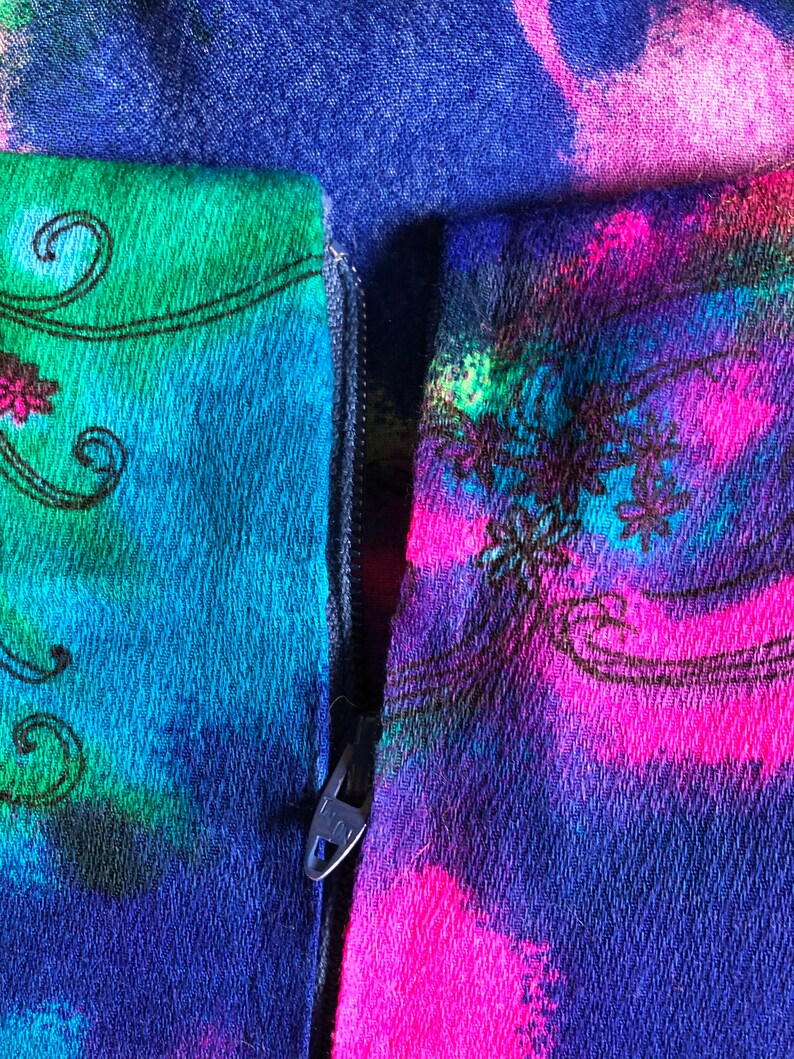 Vintage 60/'s 70/'s Tiki Hawaii Psychedelic Technicolor Flower Halter Maxi Dress Lounge with Slit Mod Hippie Boho Retro S-M