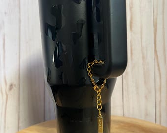 Zawieszka w kształcie uchwytu szklanki - spersonalizowana!