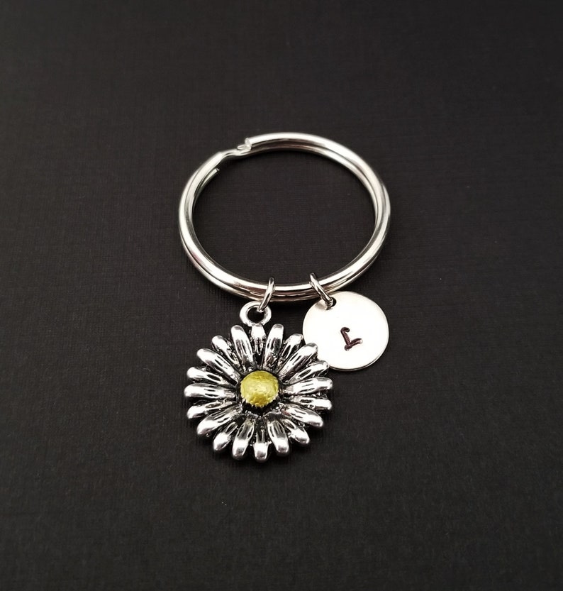 Daisy Keychain Custom Gift Flower Keychain Gift for Mom Etsy