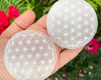 One Flower Of Life Selenite Charging Plate, Disc // Chosen At Random // Approx 3” Inches // Meditation, Purification, Spirituality