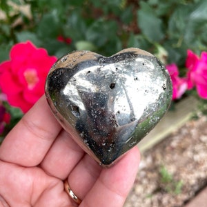 Golden Pyrite Heart, Fully Polished Pyrite Stone Heart // Protection Against Negativity, Enhances Memory, Creativity / #3