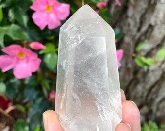 Fully Polished Clear Quartz Crystal Point // Harmony, Energy, Healing, Psychic Abilities, Clarity, Calmness // #2