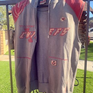 Vintage Kansas City Chiefs hoodievest | No Huddle NFL-kleding, maat medium afbeelding 3