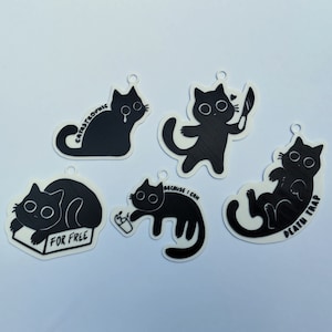 Funny 3D Keyrings with a Black Cat – Cute & Unique Gift for Cat Lovers