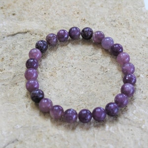 8mm Purple Lepidolite Bracelet, Healing Crystals, Genuine Lepidolite Bracelet, Stress Relief, Crown Chakra