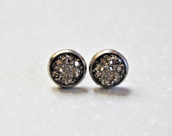 8mm Gunmetal Stud Earrings, Gunmetal Druzy Stud Earrings, Grey Stud Earrings, Grey Druzy Stud Earrings, Bridesmaid Earrings, Gift for Her