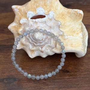 Labradorite Bracelet, Labradorite Crystal Stretch Bracelet, Natural Stone Bracelet, Throat Chakra, Third Eye Chakra
