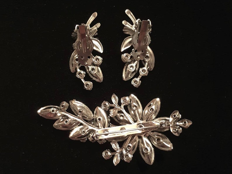 unique gift Antique jewelry wedding bridal Vintage layered blue and silver textured rhinestone flower brooch pin and clip on earrings set