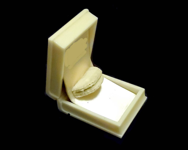 vintage advertisement engagement ring wedding ring box Vintage celluloid ring box STELFOX AUSTIN TEXAS vintage ring keeper