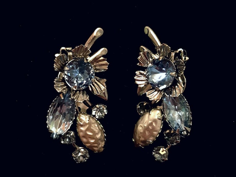 unique gift Antique jewelry wedding bridal Vintage layered blue and silver textured rhinestone flower brooch pin and clip on earrings set