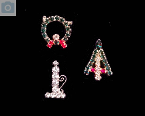 Set of 3 tiny vintage Christmas brooches, Christm… - image 1