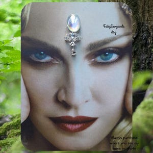 Princess crystal bindi,tribal fusion bindi, third eye bindi, reusable, boho festival face decor jewels gem, bridal, bellydance bindi,