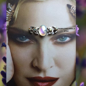 moon phase crystal bindi,tribal fusion bindi, third eye, witchy boho festival face gem jewel,gothic bindi, face decor, bellydance bindi,